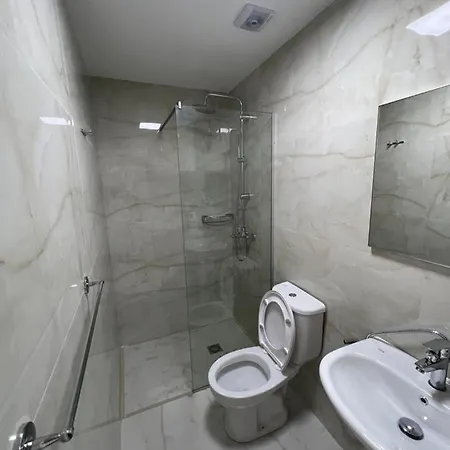 Hq In Center Apartment *